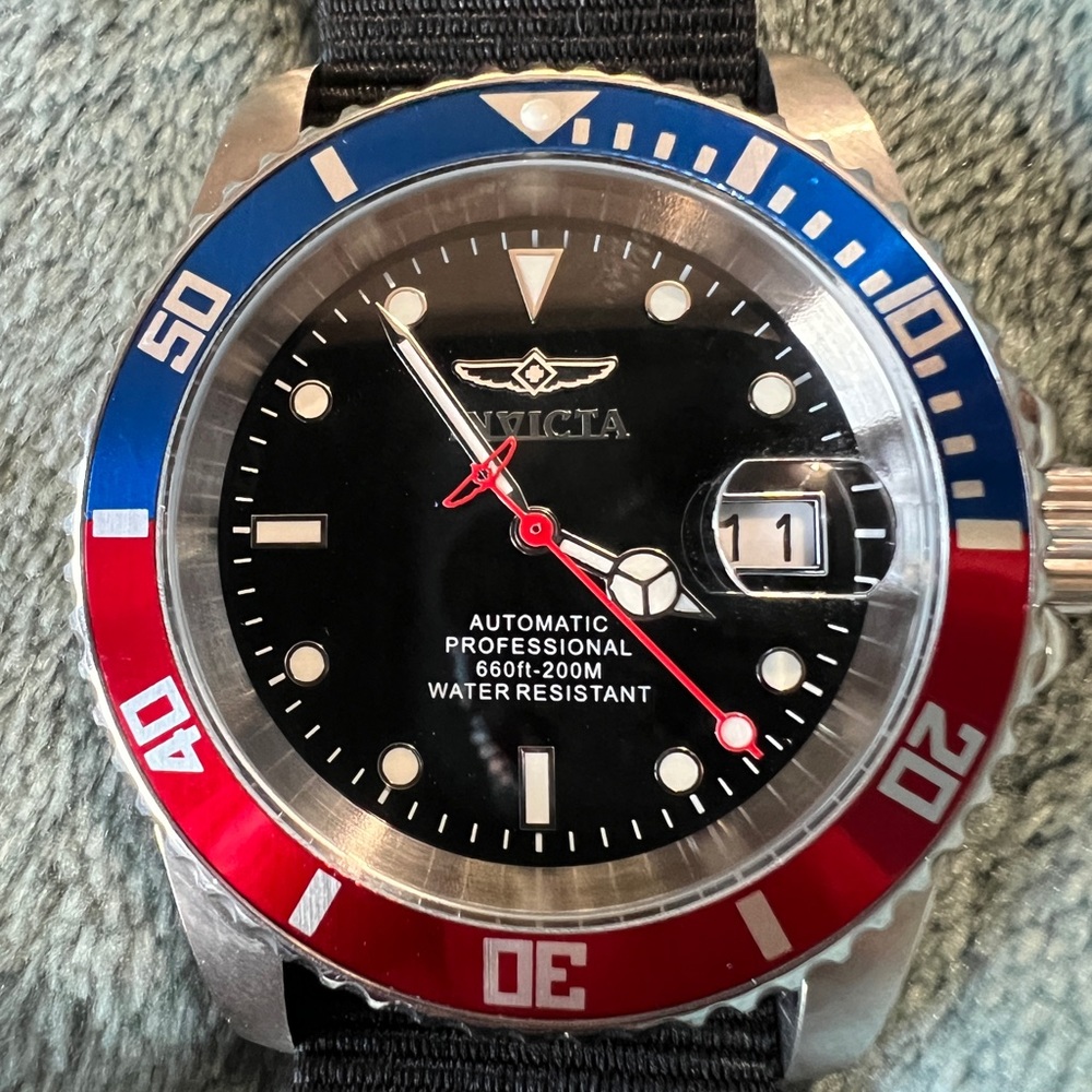 Invicta pro diver automatic watch reference number 29176